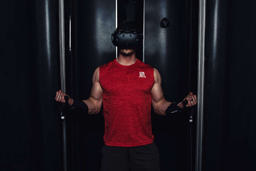 virdual reality (VR) and artificial intelligence are changing the landscape of fitness