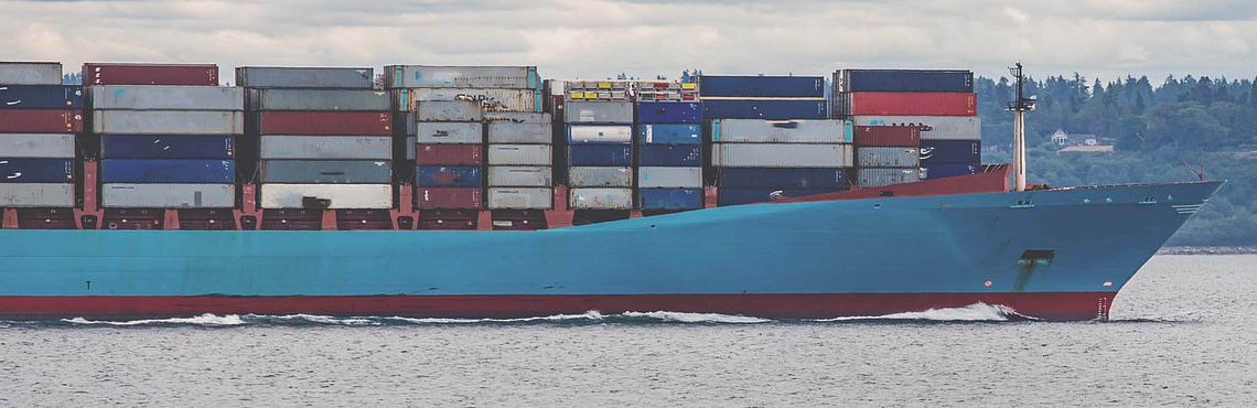 Docker containers with root privileges