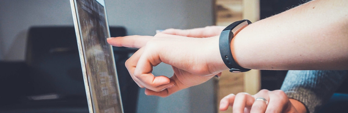 What is the best patient engagement solution? Article cover picture.